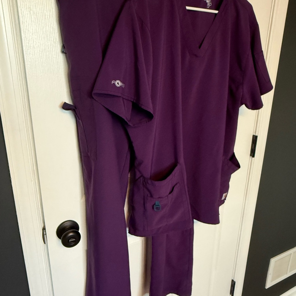 Carhartt Force Modern Fit Deep Purple Scrub Set